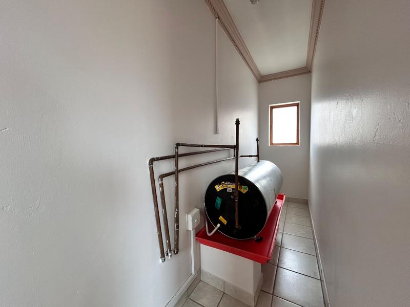 5 Bedroom Property for Sale in Birdwood Estate North West